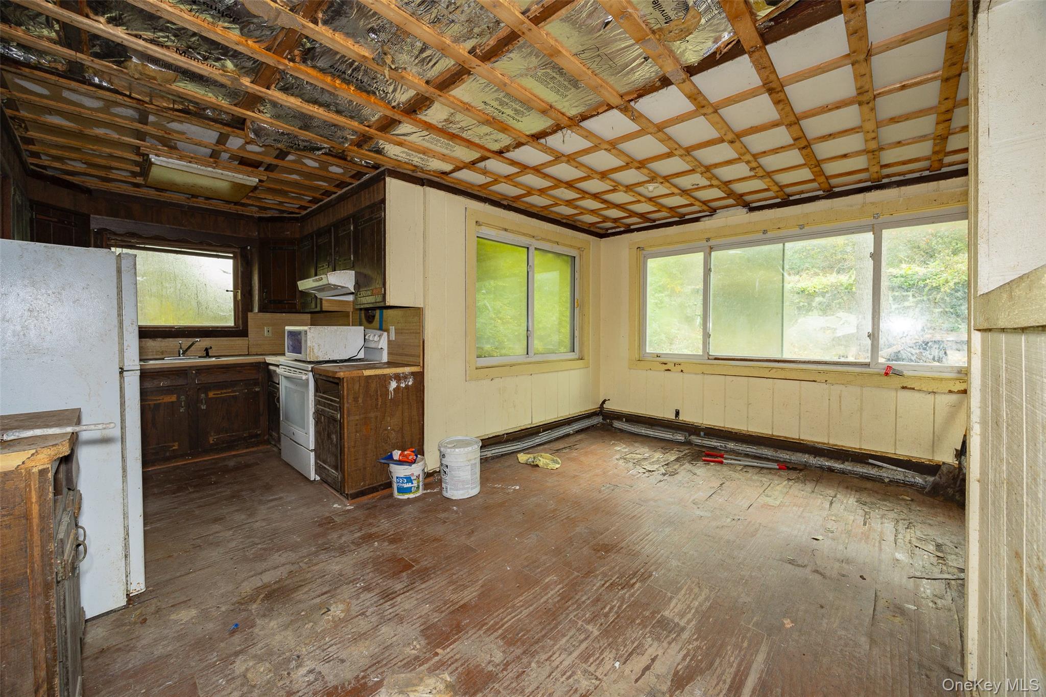 Photo 9 of this property
