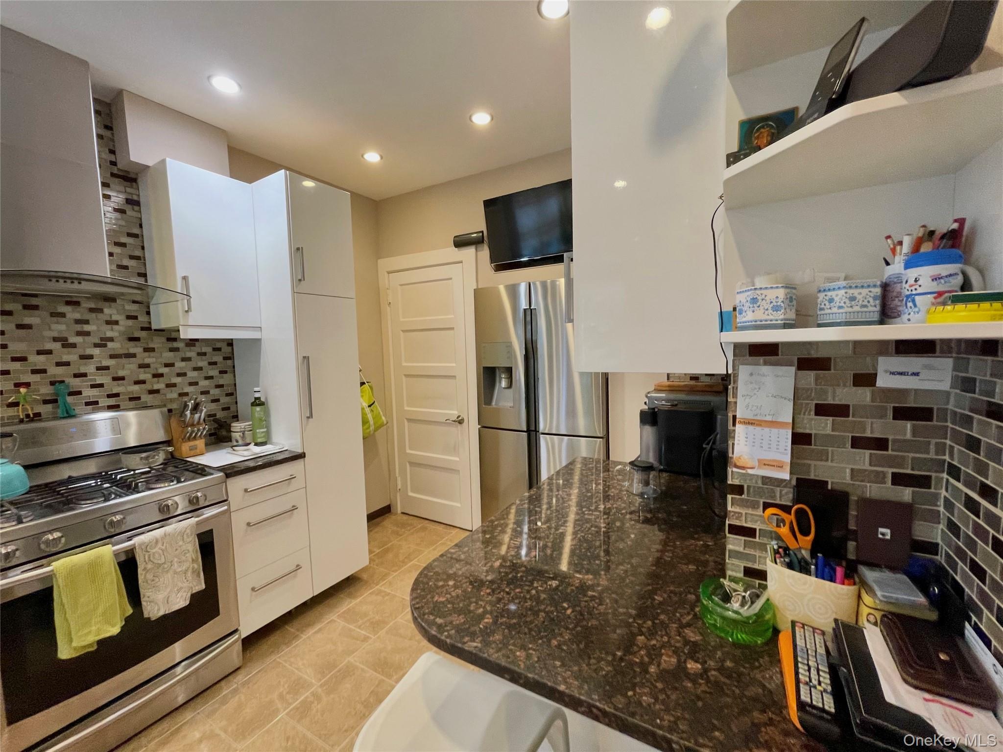Photo 4 of this property