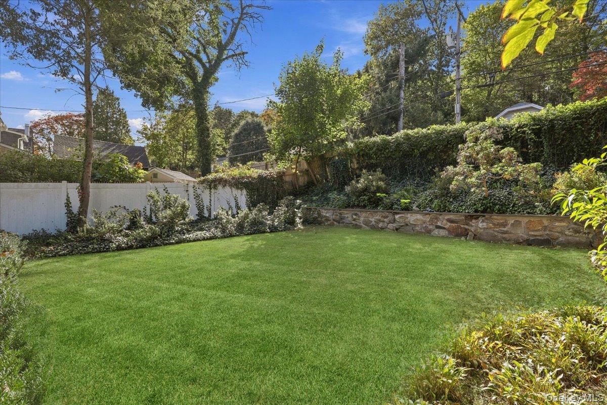 Photo 6 of this property