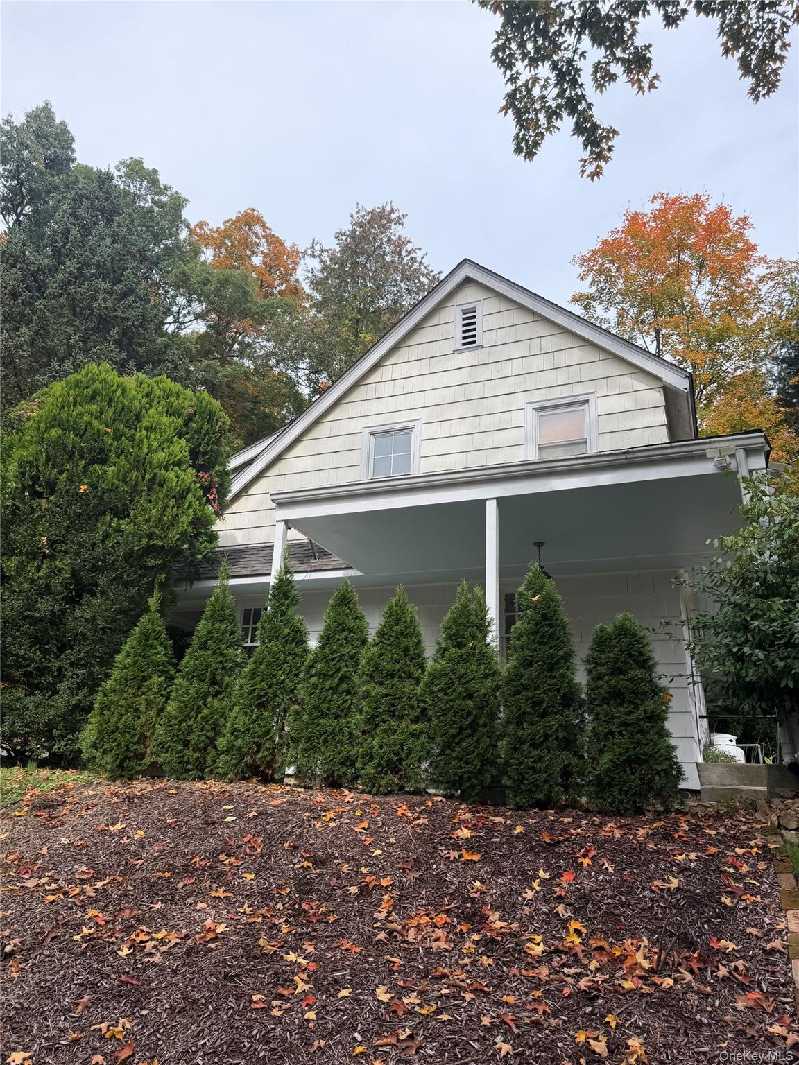 Discover the potential of 105 Chappaqua Road in Briarcliff Manor! Situ...