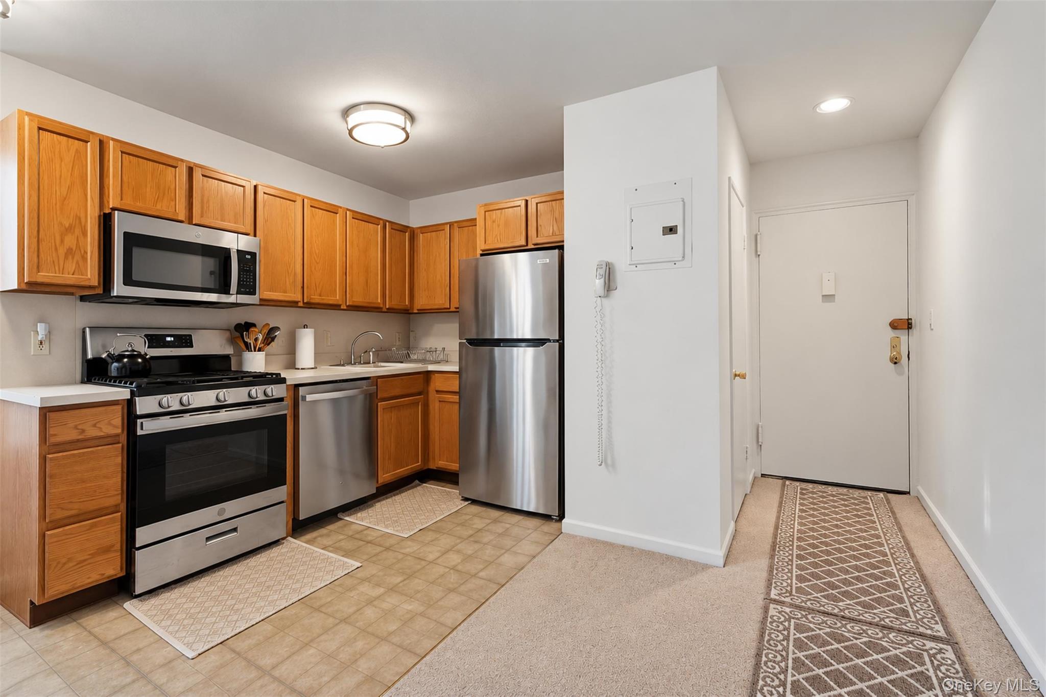 Photo 6 of this property