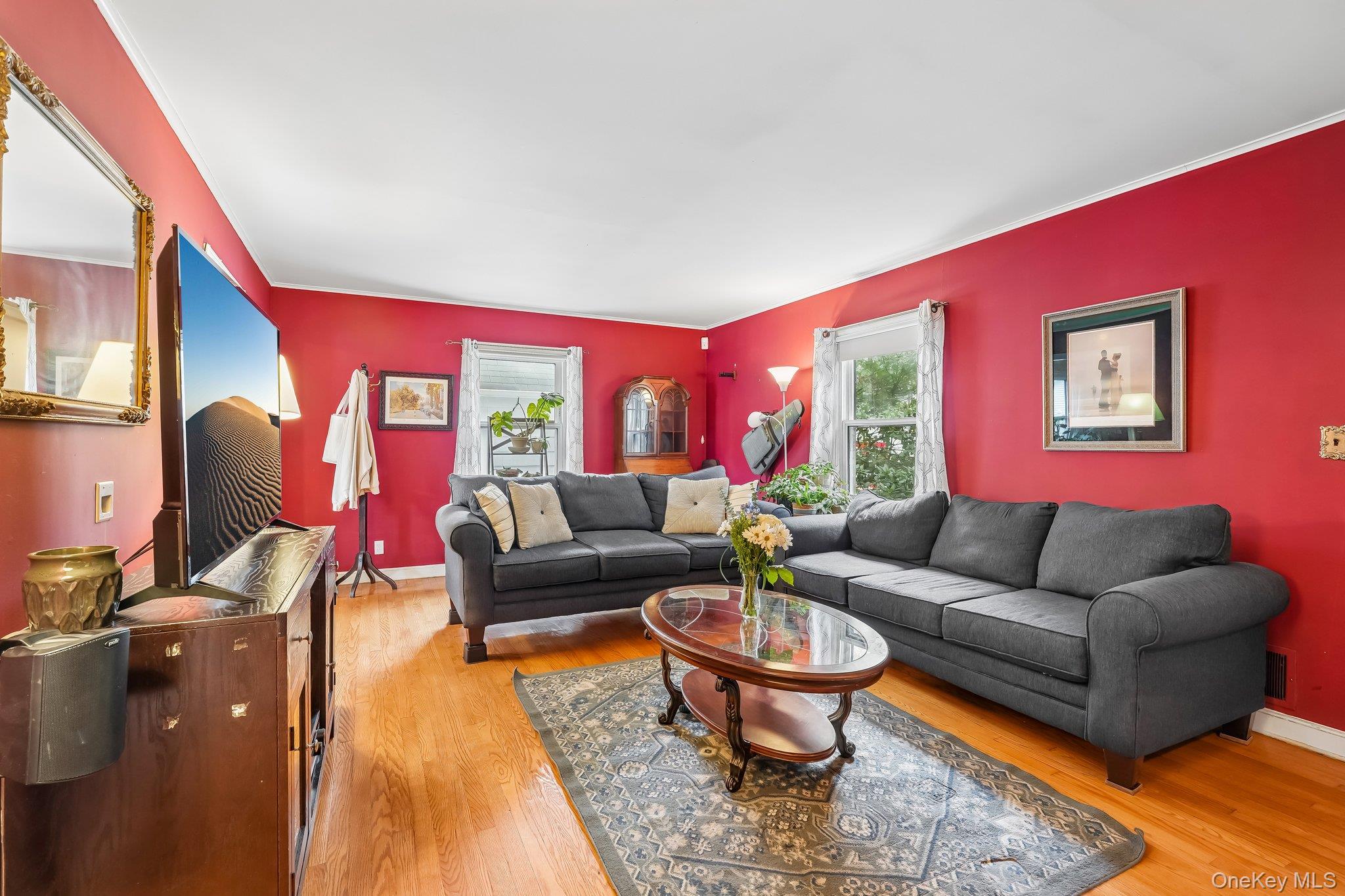 Photo 4 of this property