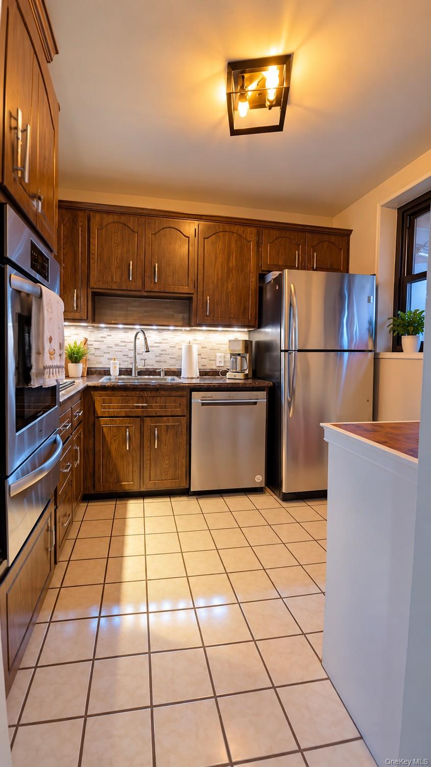 Photo 6 of this property