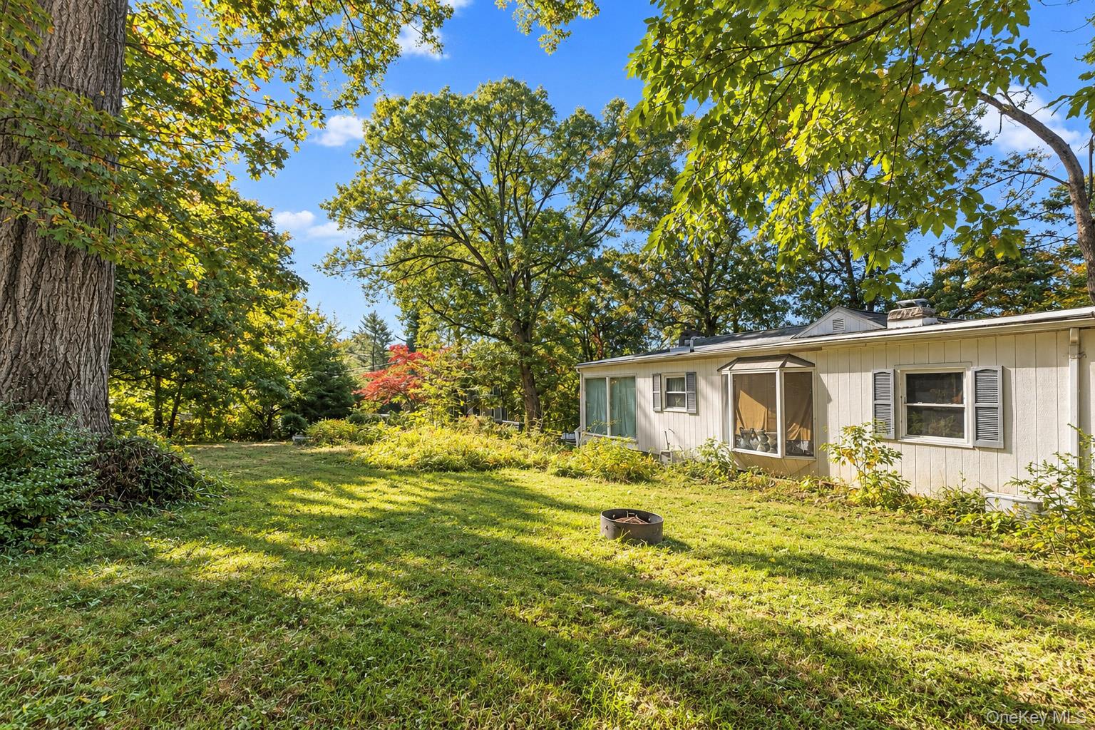Photo 4 of this property
