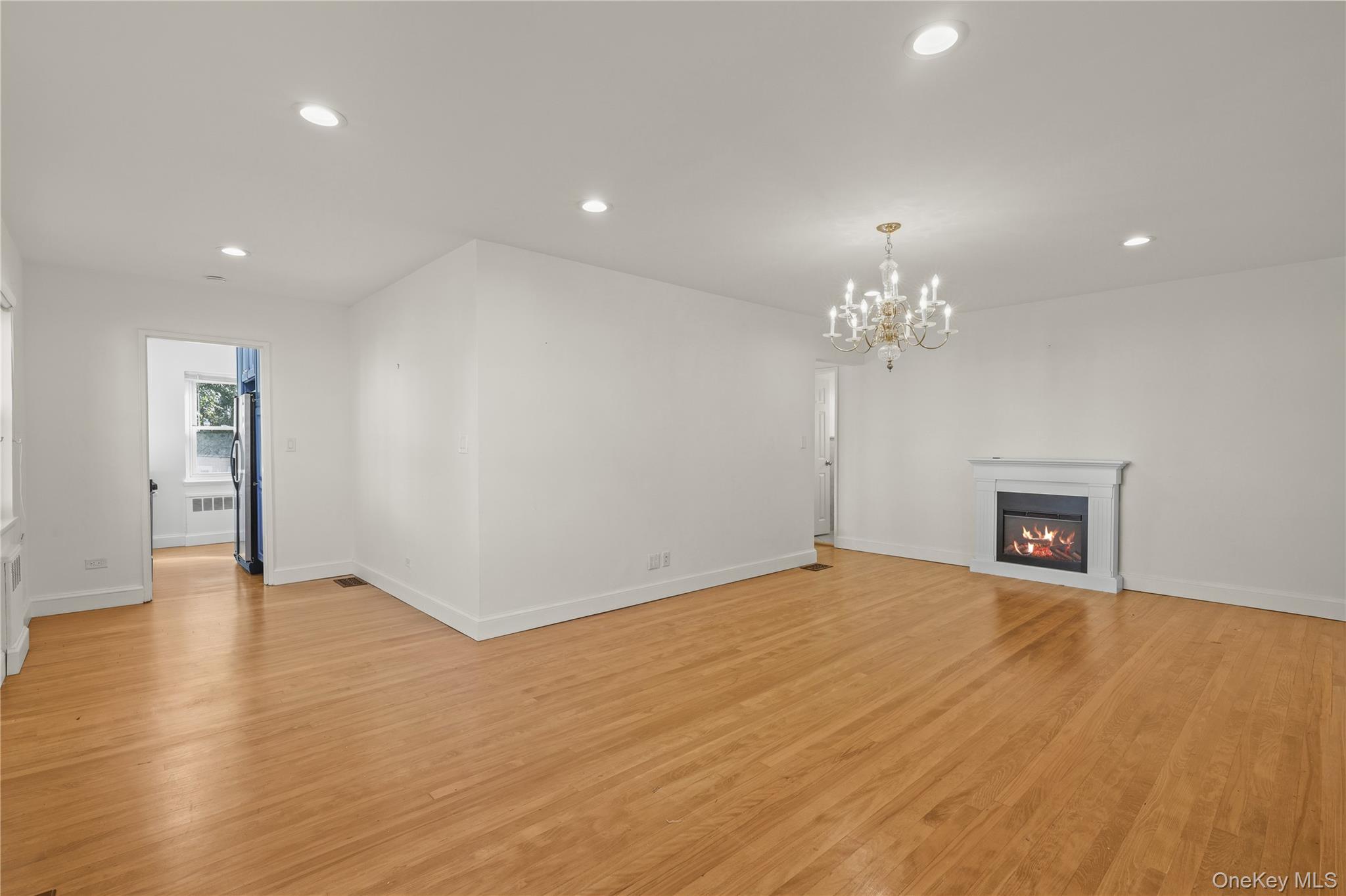 Photo 4 of this property