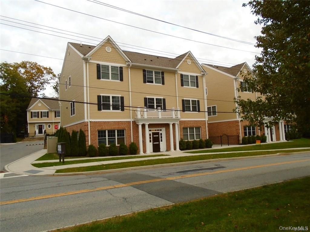 Free month's rent with new lease!!!One of a  Kind--Unique Professional...