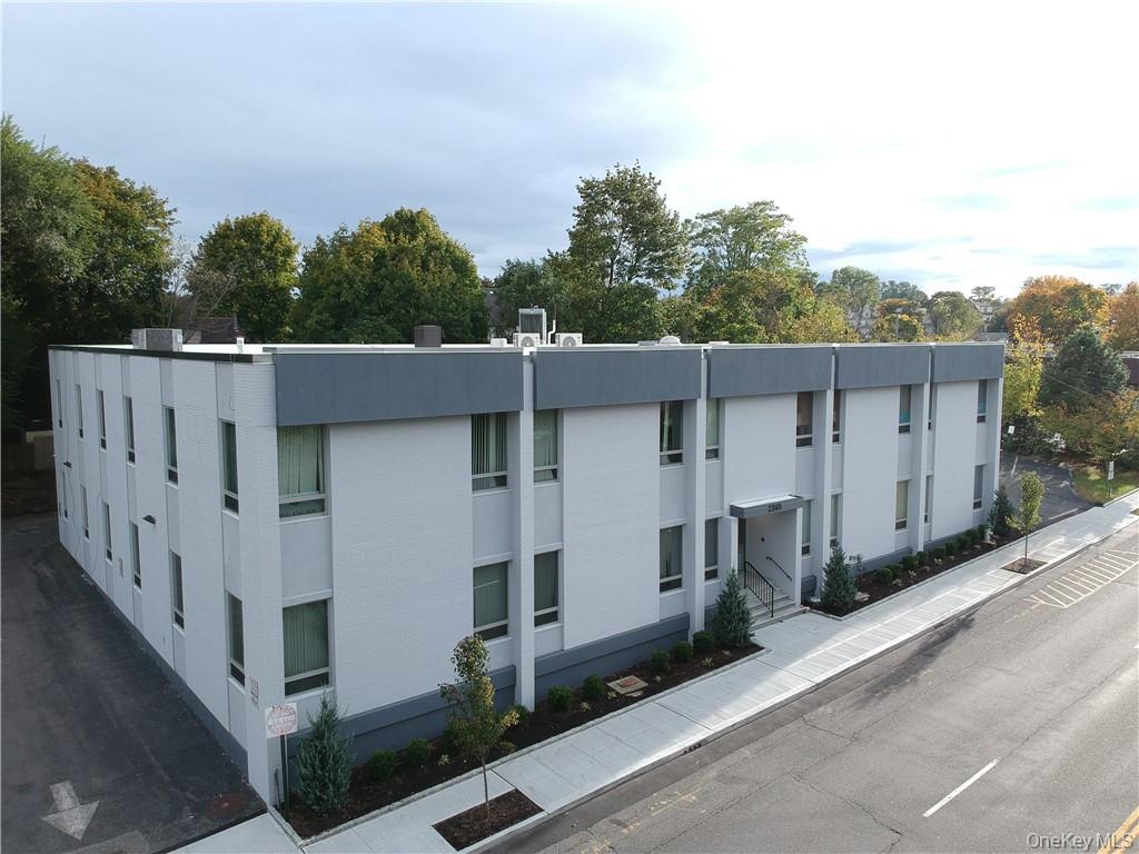 Turnkey and Renovated Medical Office Suite. Ideal for General Practiti...