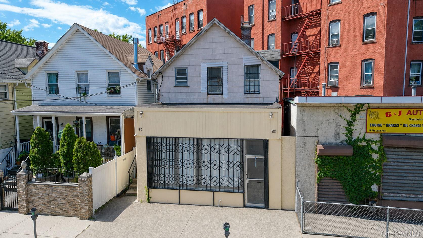 Photo 4 of this property
