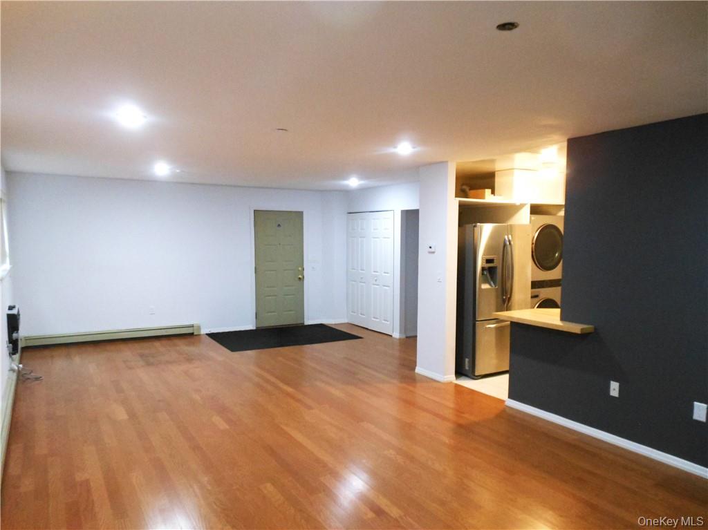 Live Oaks Condo | First Floor Unit with 1 Bed Room 1 Bath | In-Unit Wa...