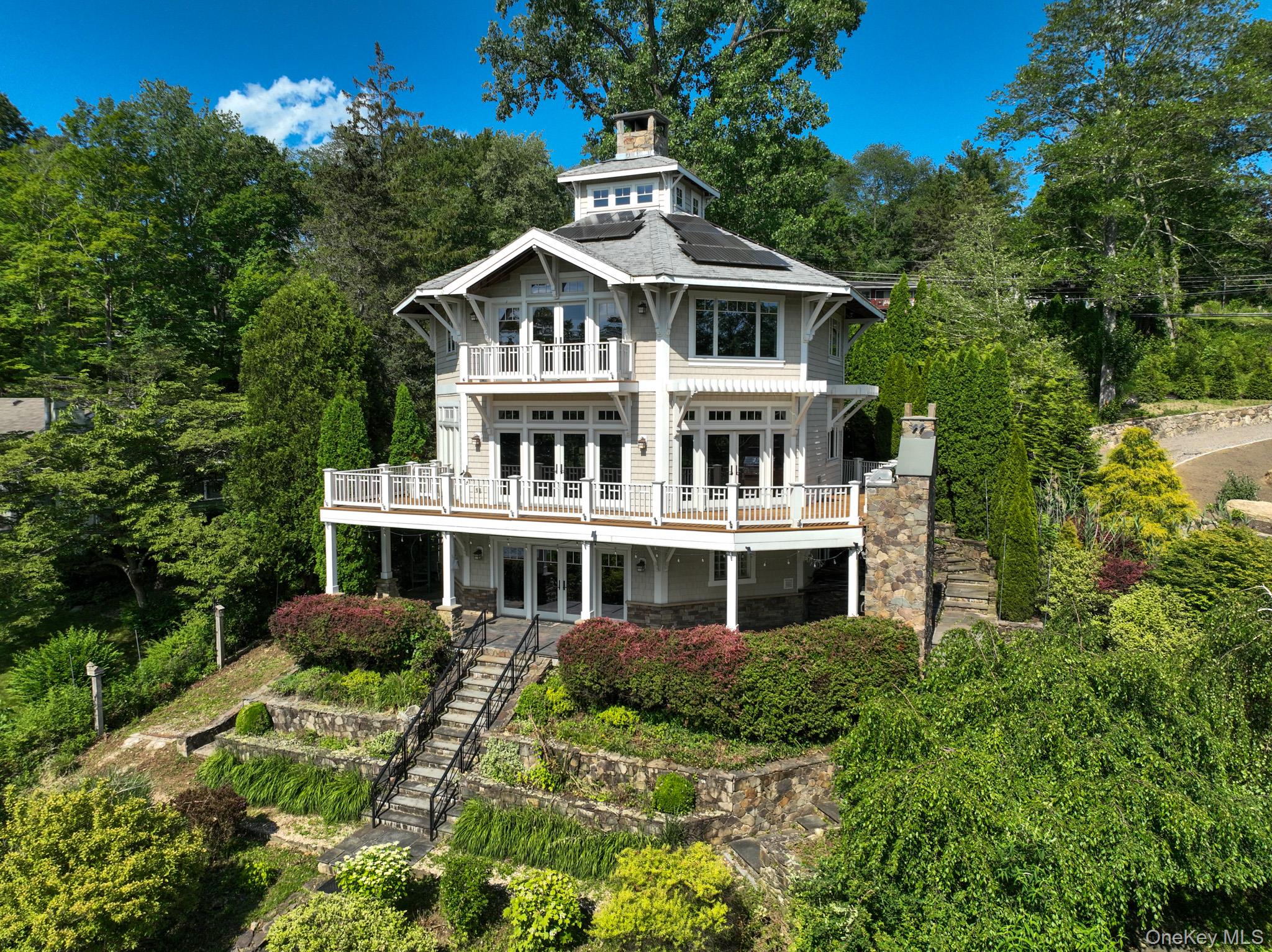 Welcome to a unique sanctuary that marries expert design with masterfu...