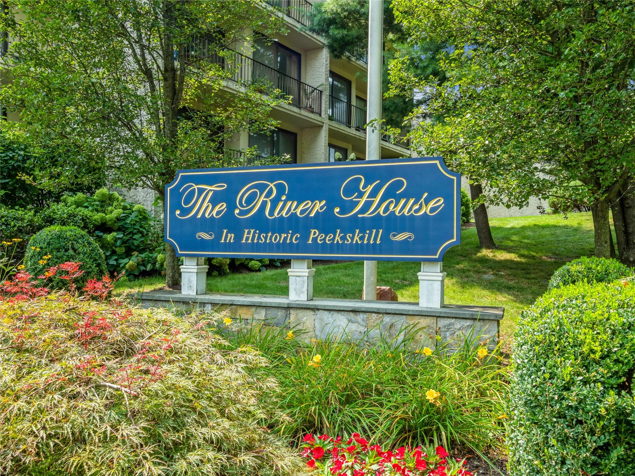 Welcome to the River House! This lovely spacious 1 bedroom co-op is lo...