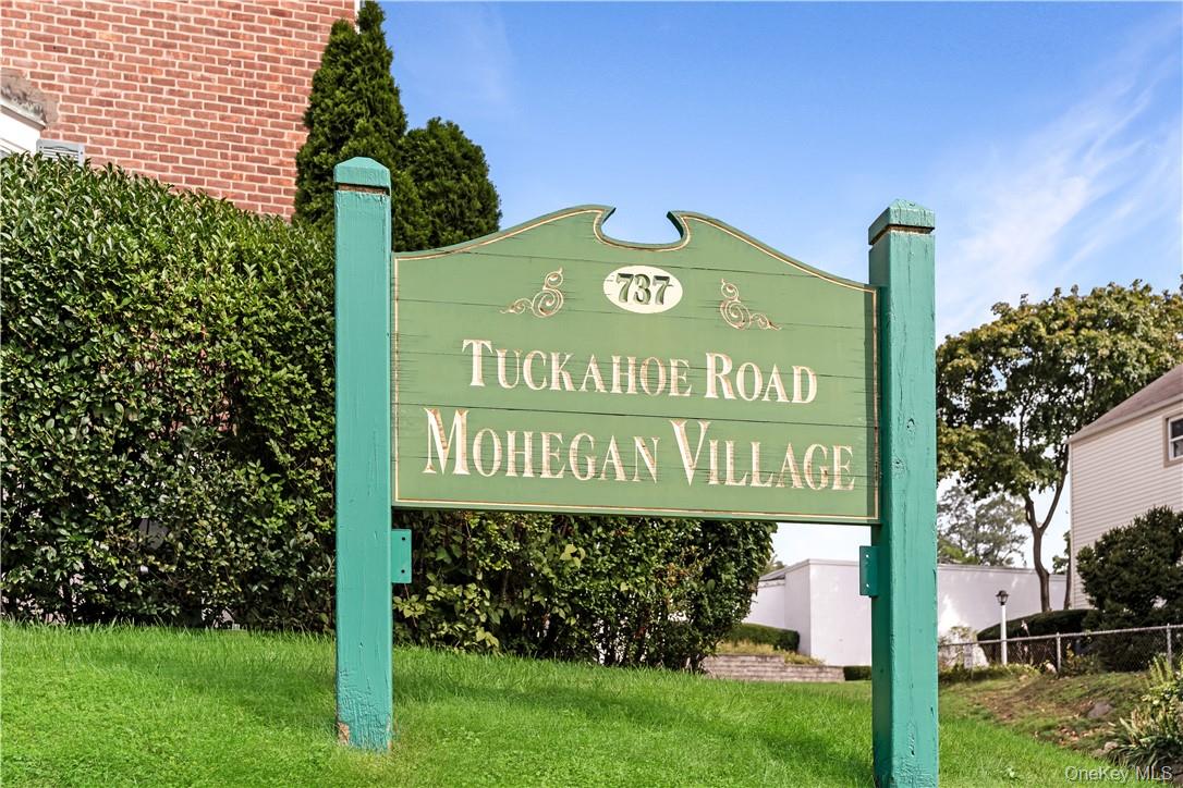 Move-in ready, one-level living! This freshly renovated 2-bedroom, 1-b...
