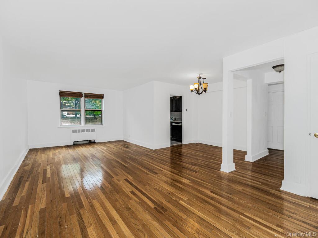 Discover this elegant and inviting 2 bed, 1 bath condiminiun located i...