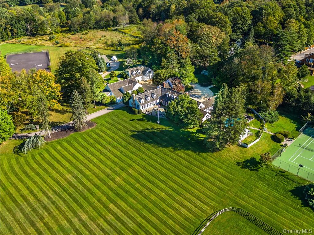Skyland Farm. Set on one of the most prestigious country lanes, this B...