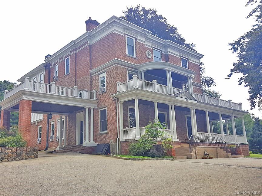 Opportunity to Lease Premium Office Space at this Highly Desirable His...