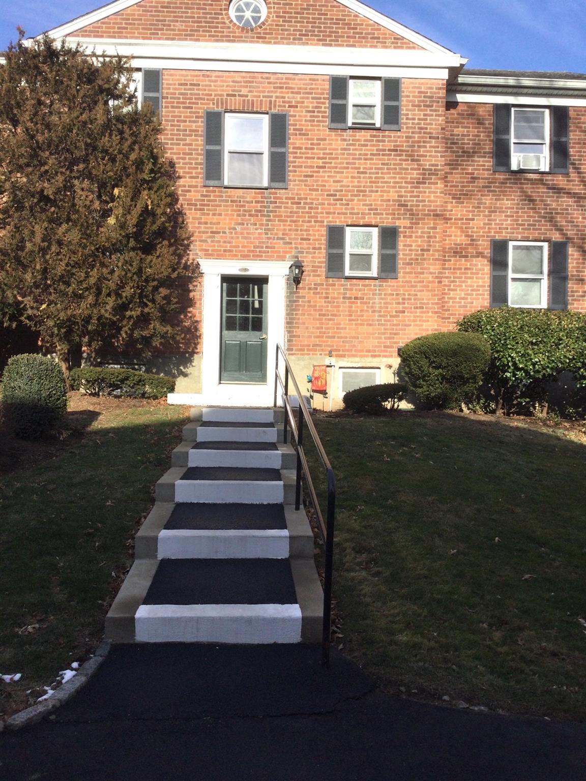 Sunny move-in ready unit in Highland Terrace garden-style complex. 1st...