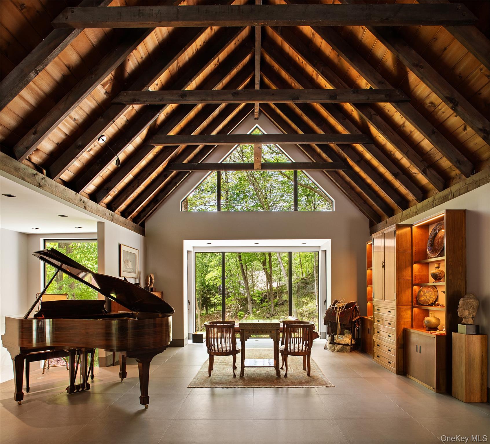 MAGNIFICENT CONTEMPORARY MASTERPIECE
A Fully Renovated/Rebuilt Perfect...