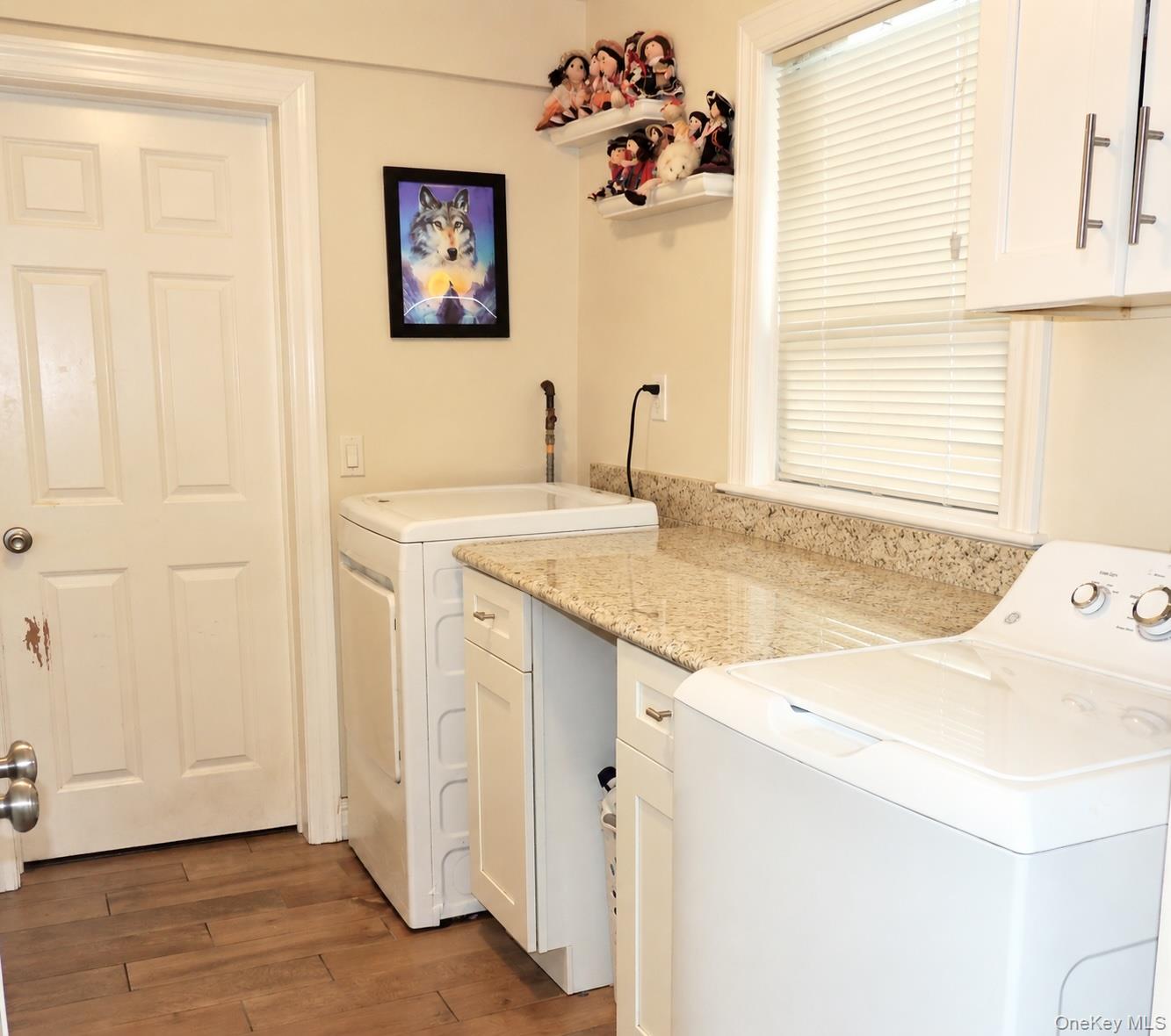 Photo 4 of this property