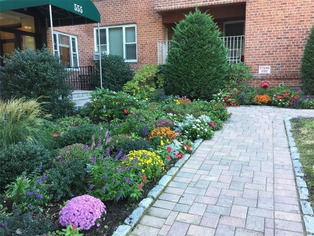 Completely renovated (2018) studio, 1 bathroom in Hastings Terrace Con...