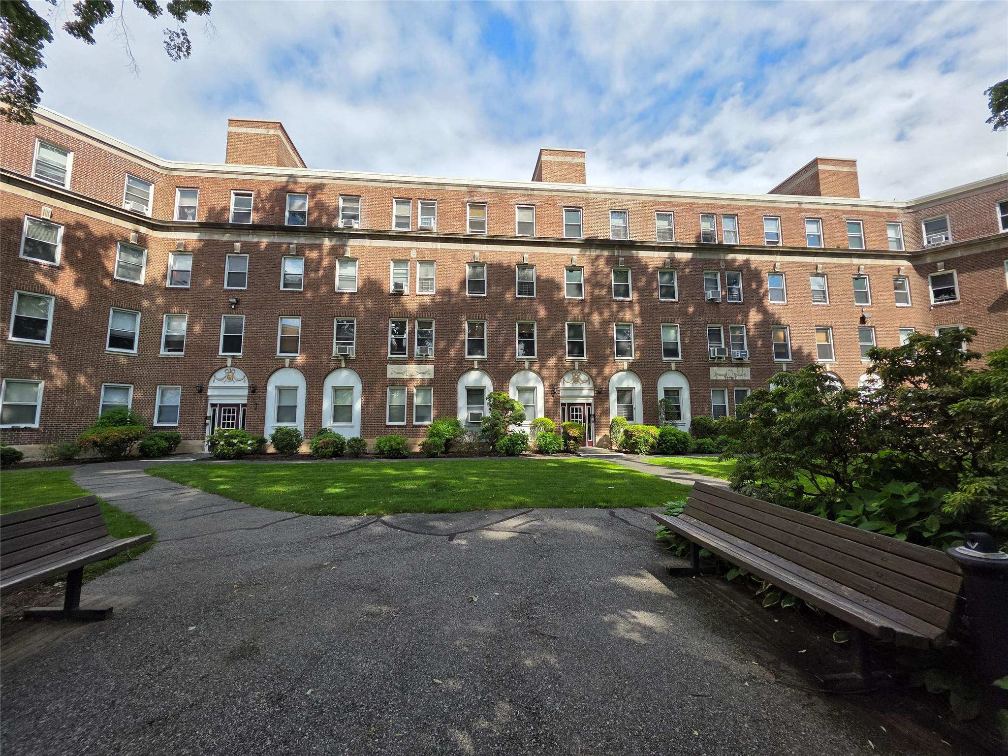 Charming Studio Co-op in Westchester Gardens – Move-In Ready!
Discover...