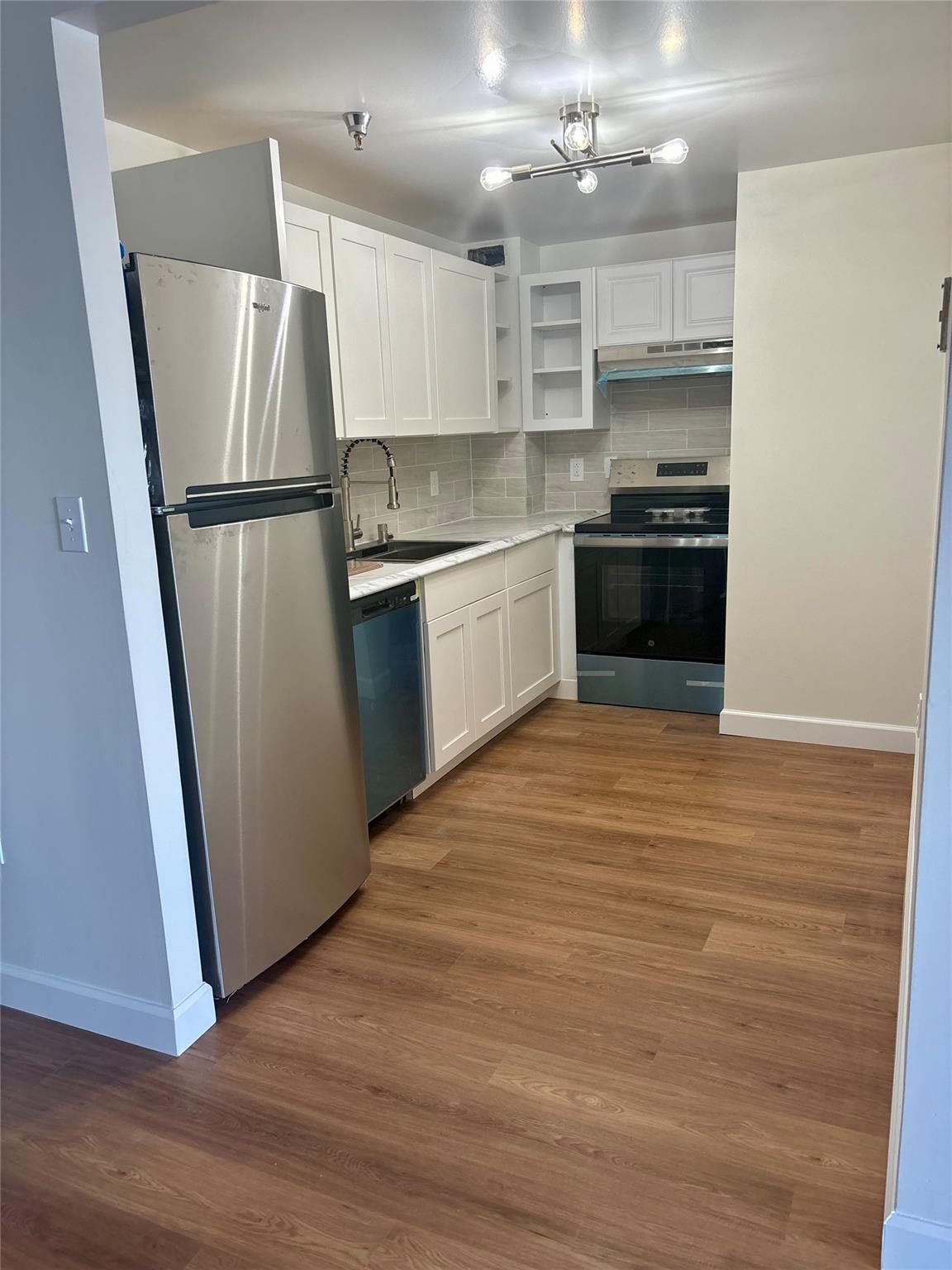 2 Bedroom, 2 Bathroom Condo on 3rd Floor - Located in Heart of Mamaron...