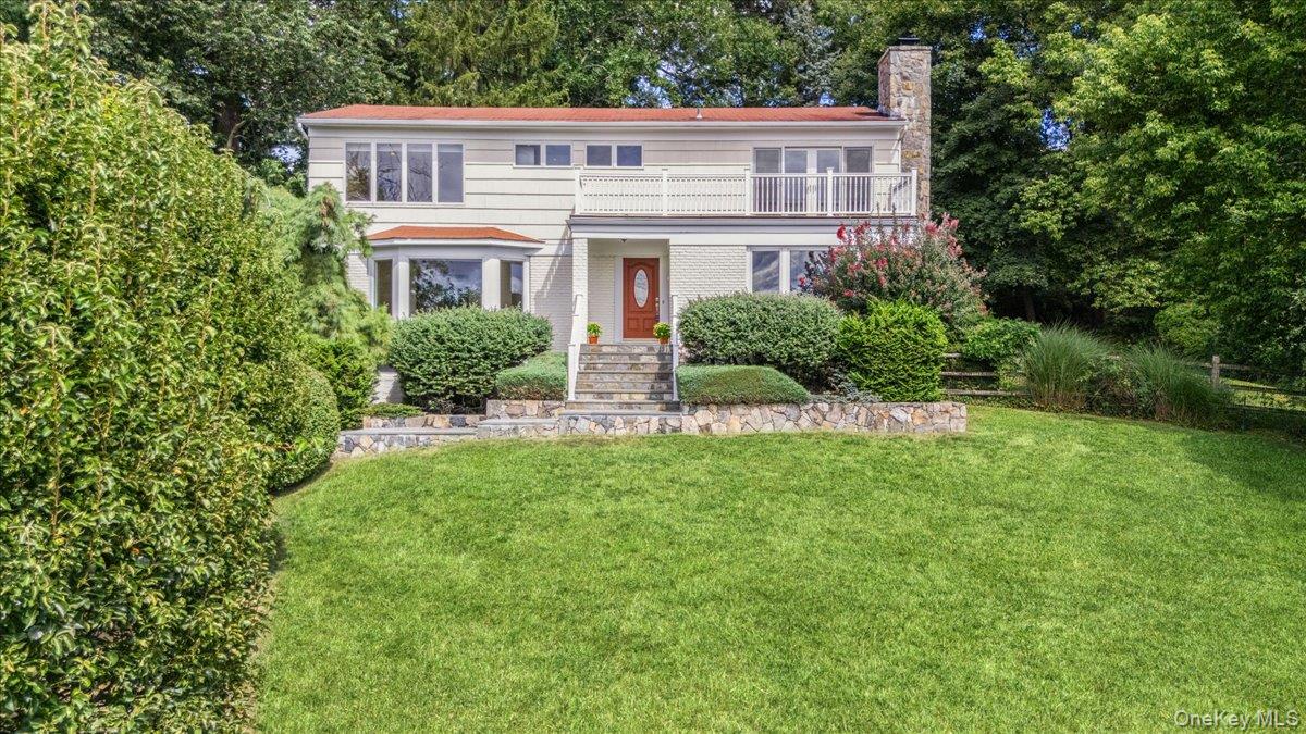 Elegant 3-Bedroom Retreat with Hudson River Views near Sleepy Hollow C...