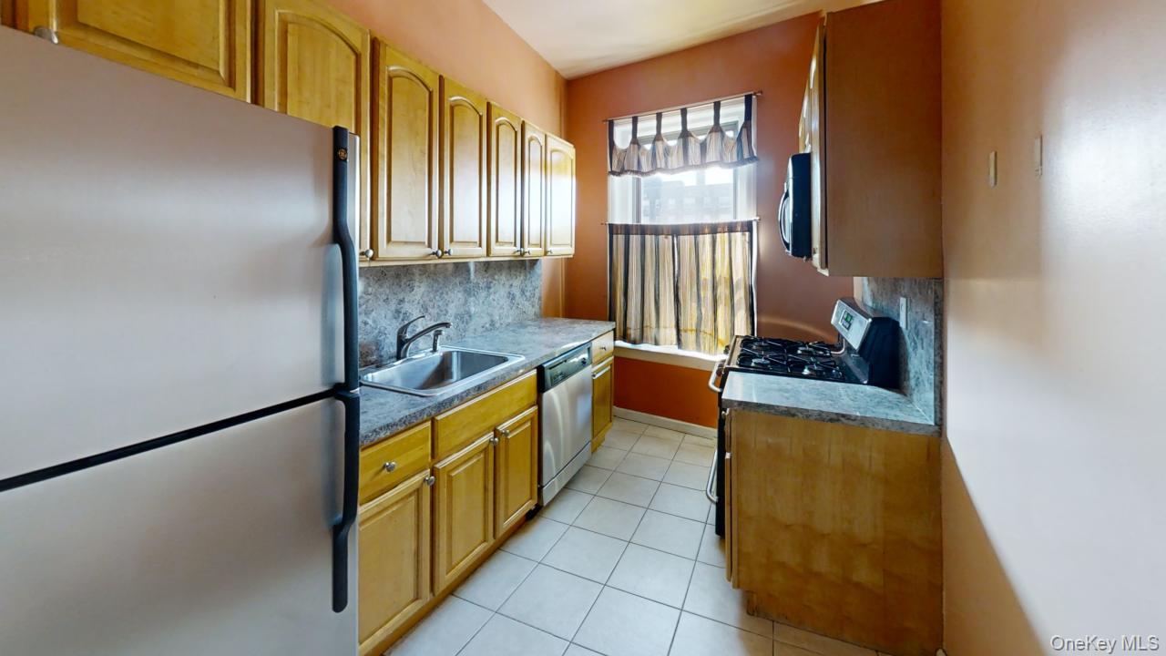 Why rent?  This spacious one bedroom can be made into your own.  Apart...