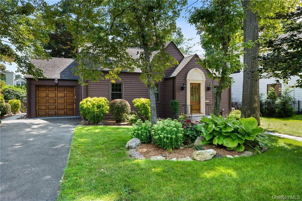 Picturesque 3 Bed, 2 Bath Pelham Manor Home Overlooking Prospect Hill...
