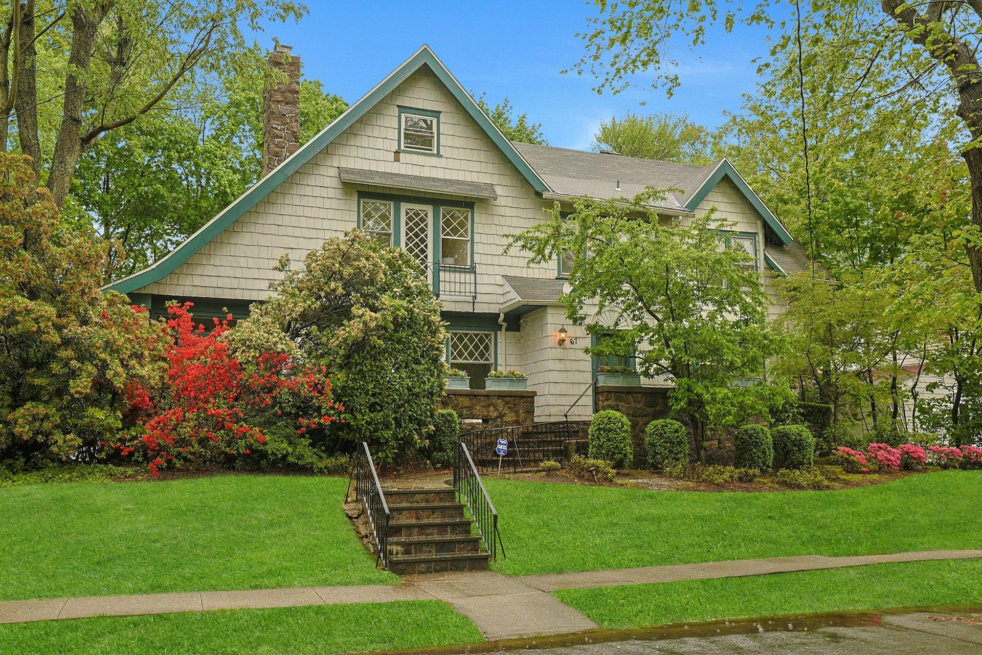 Come with your imagination and envision how to artfully transform 67 B...