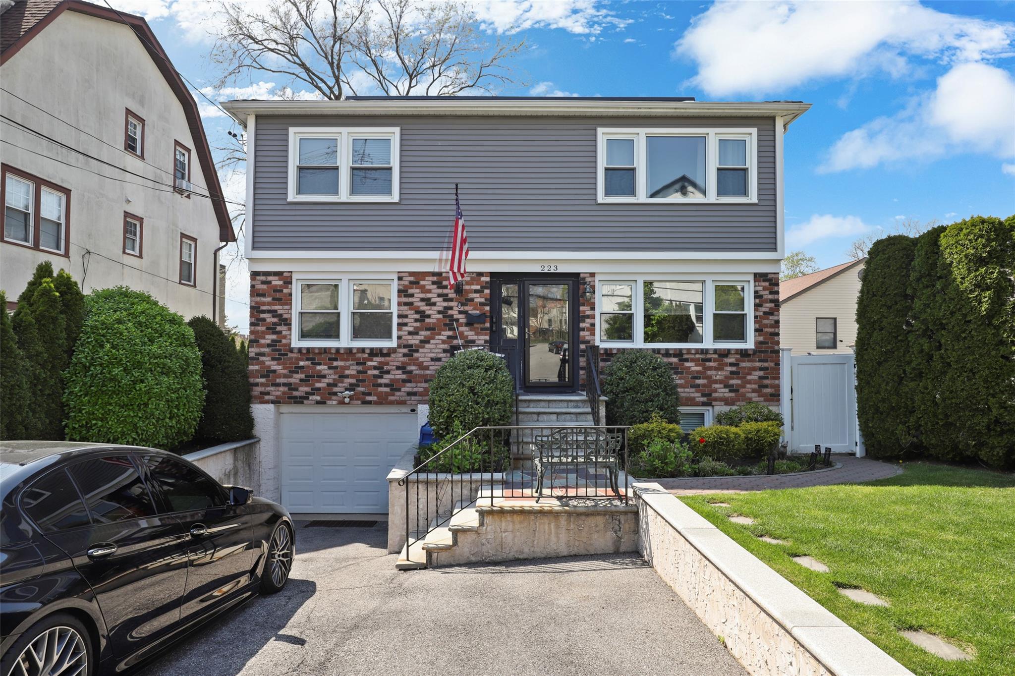 Spacious 3-Bedroom, 1-Bath Apartment in Prime Eastchester Location – 2...