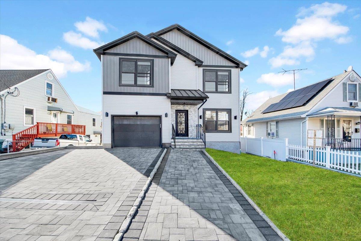 Brand-New Luxury Home in North Yonkers – Homefield Area

Experience mo...