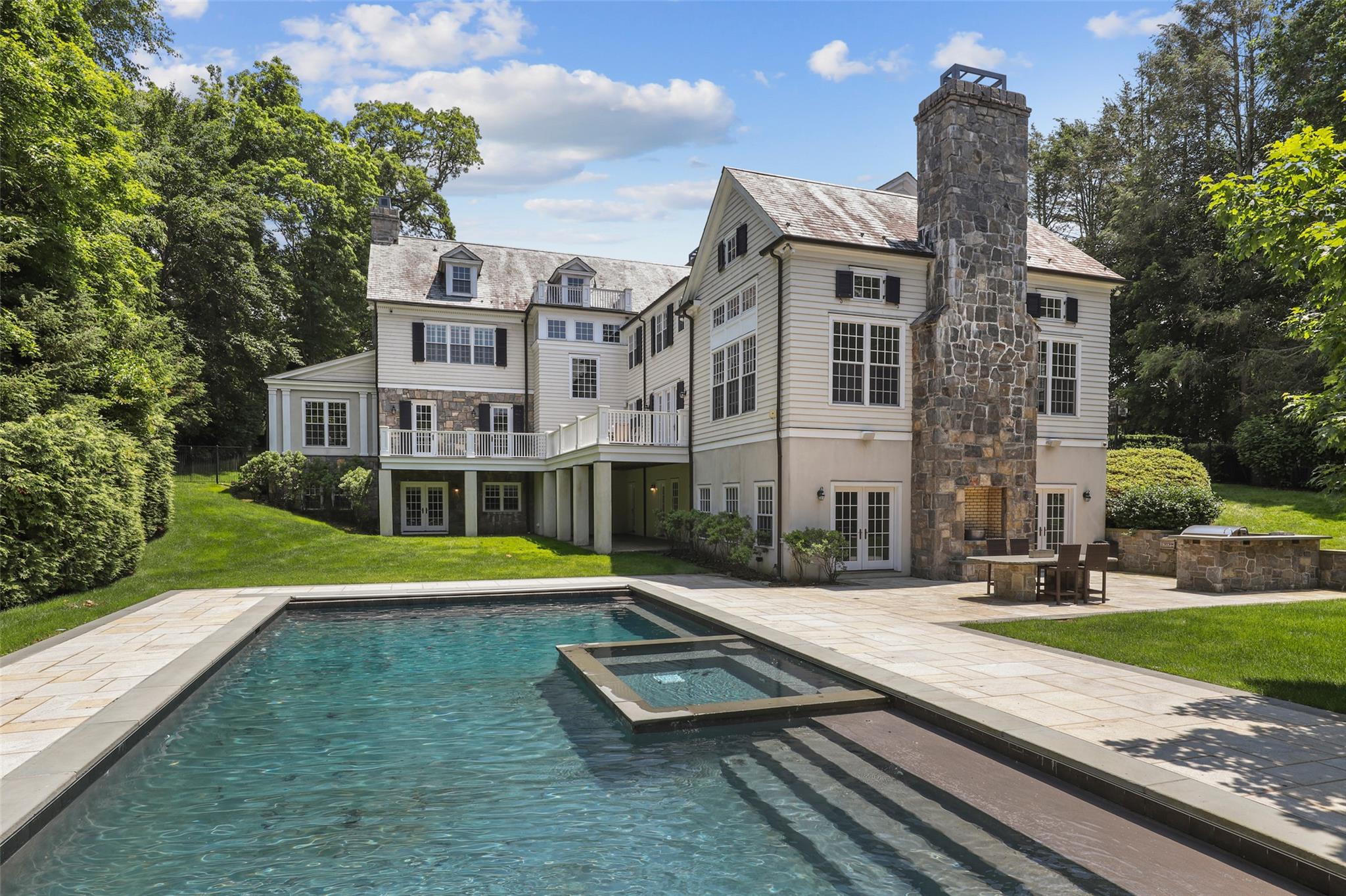 One of the crown jewels of Scarsdale’s exclusive Murray Hill Estate. N...