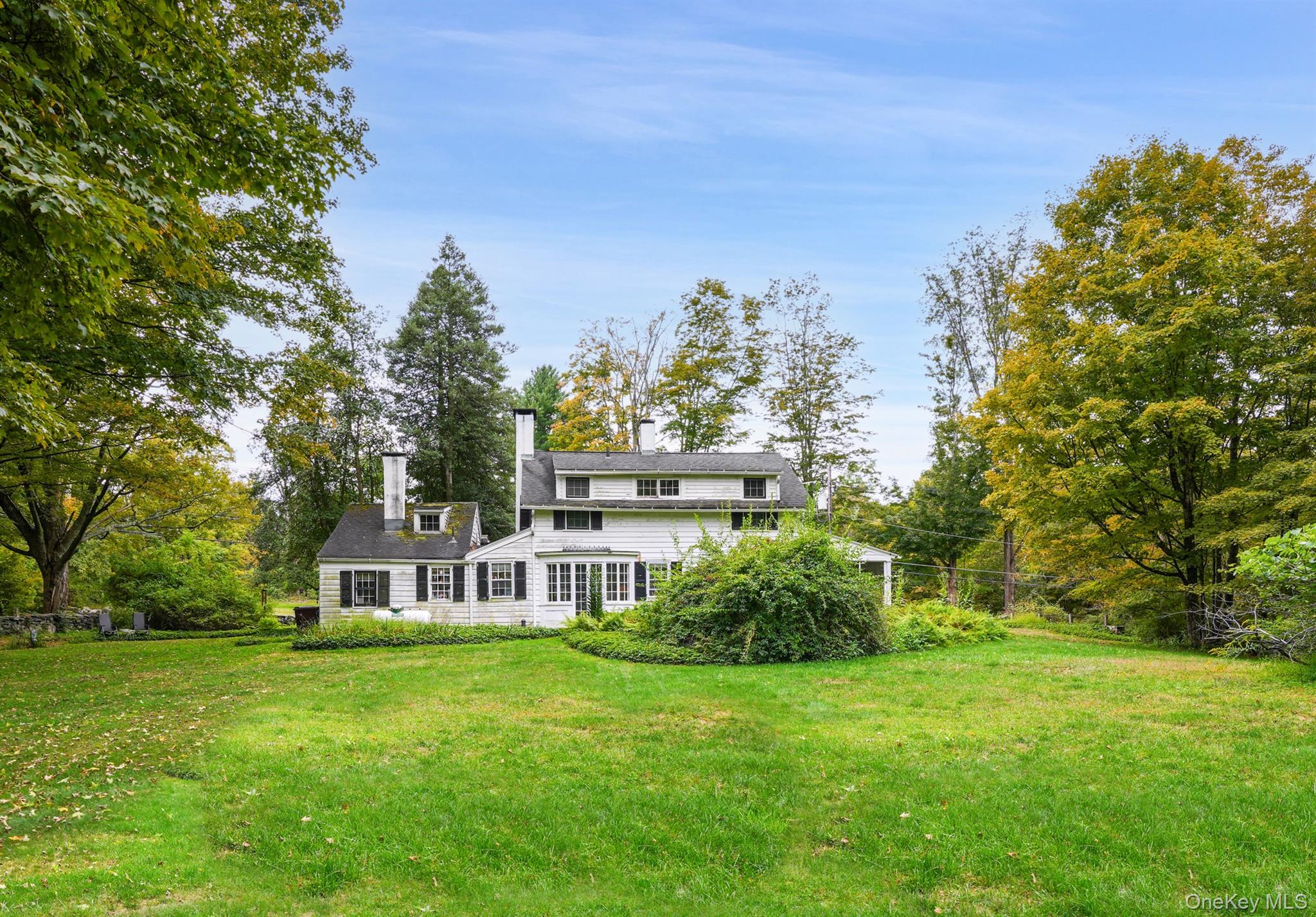 Hiram Halle Restoration. Charming Mid-19th Century Antique near the hi...