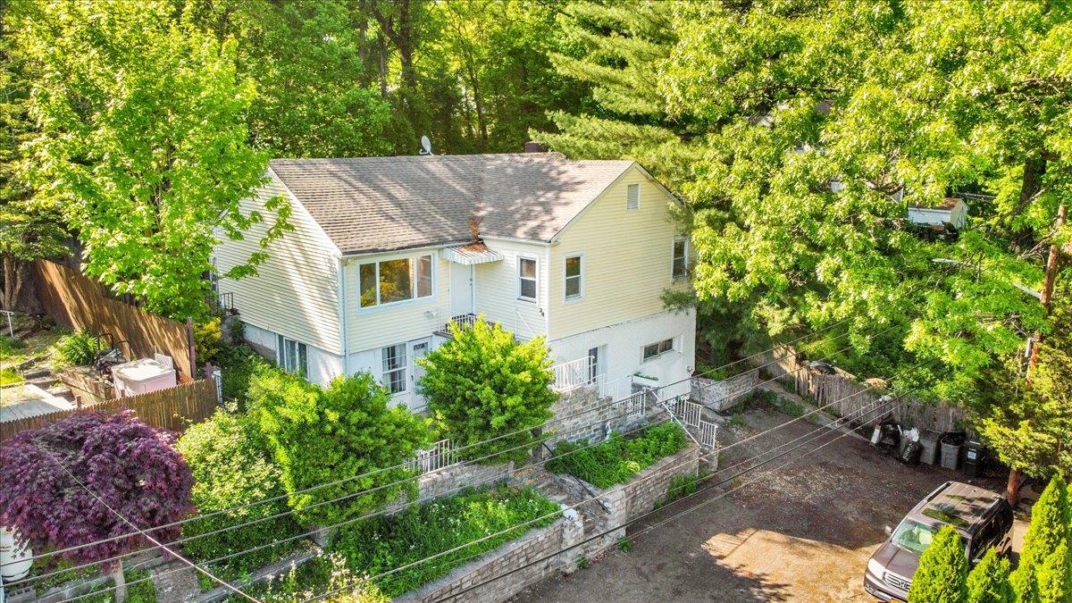 Step into this charming Ranch in the desirable Park Hill section of Yo...