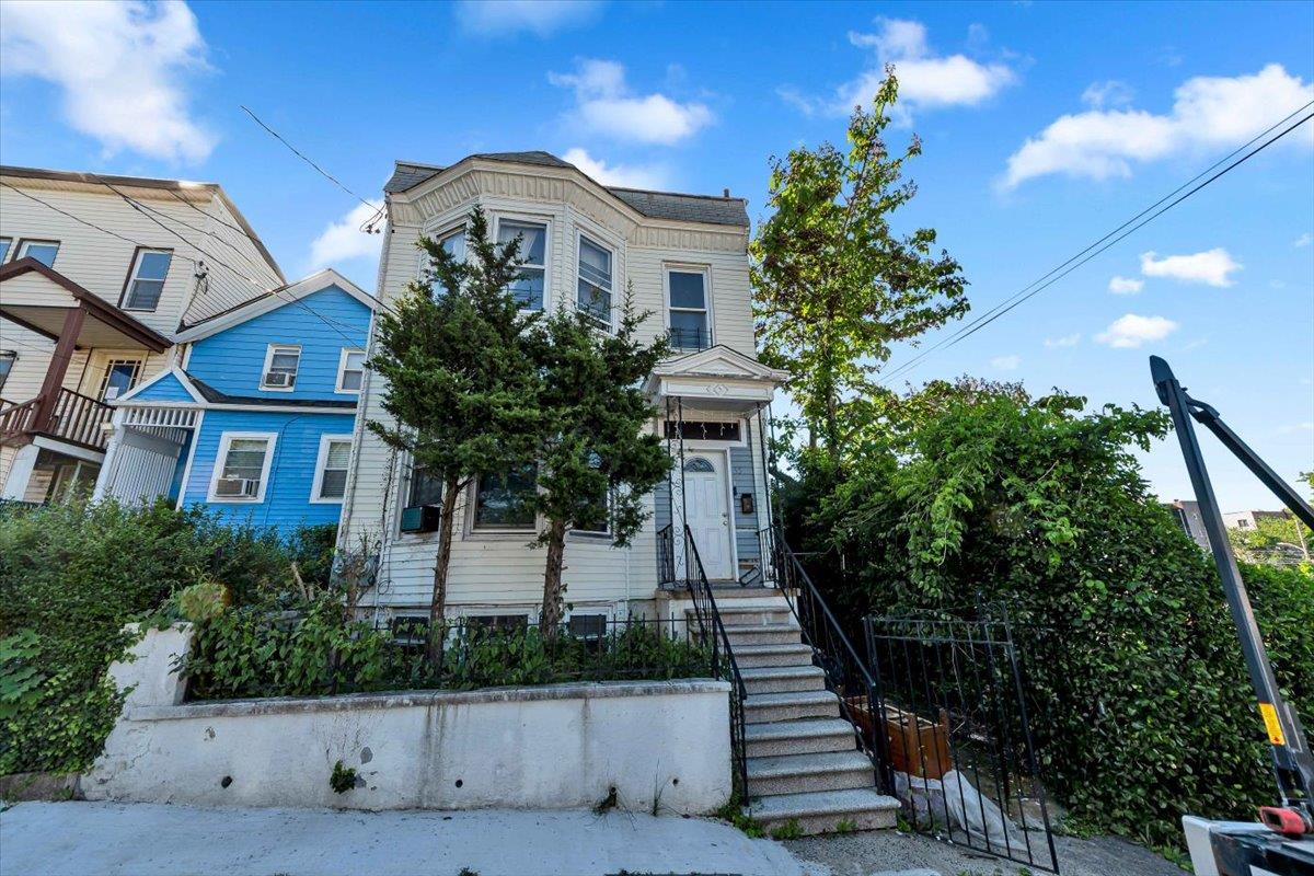 Welcome to this Amazing 2-Family Home in the Heart of Growing Mount Ve...