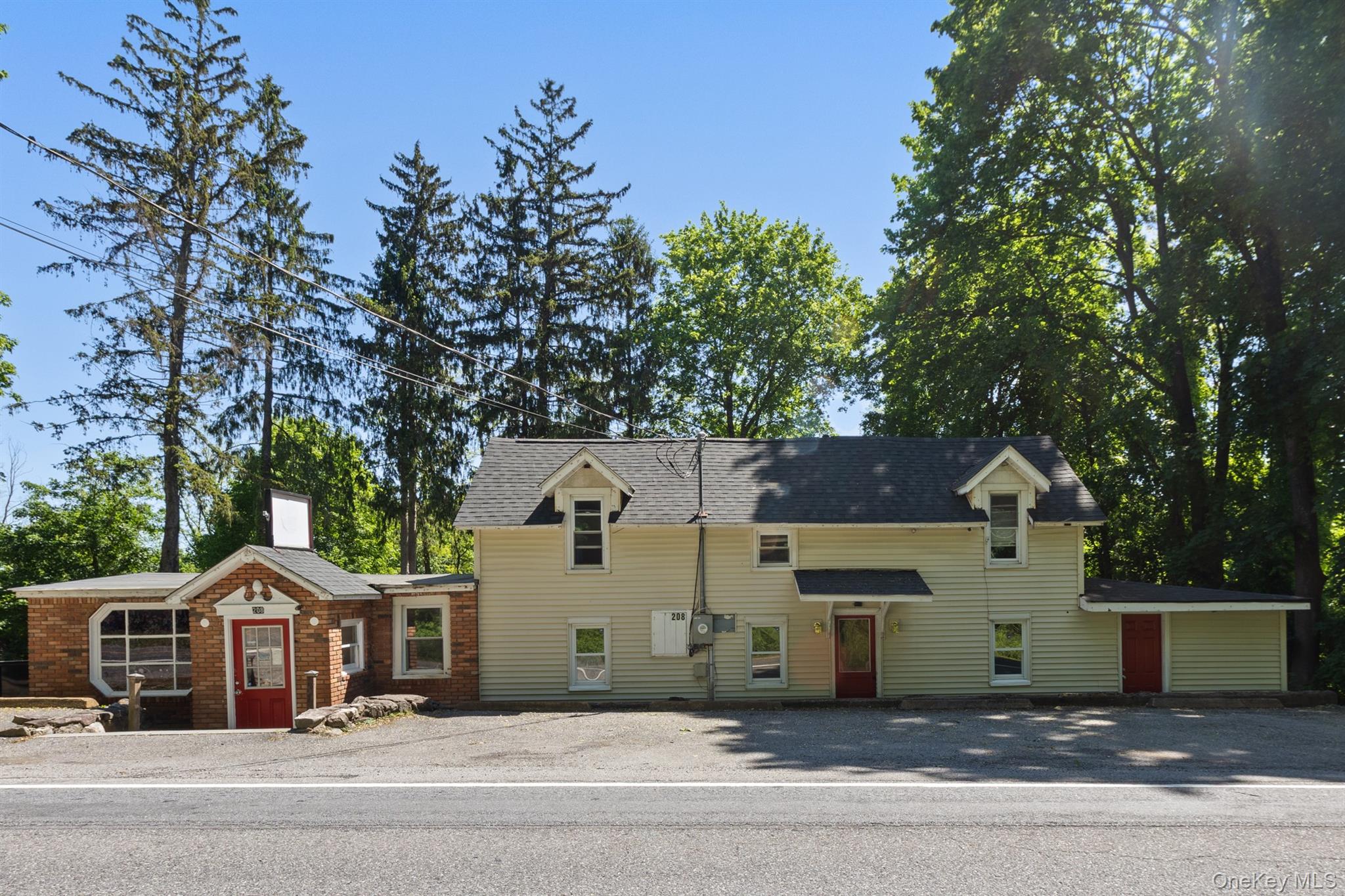 Spacious home brimming with potential.  
If you are looking for a proj...