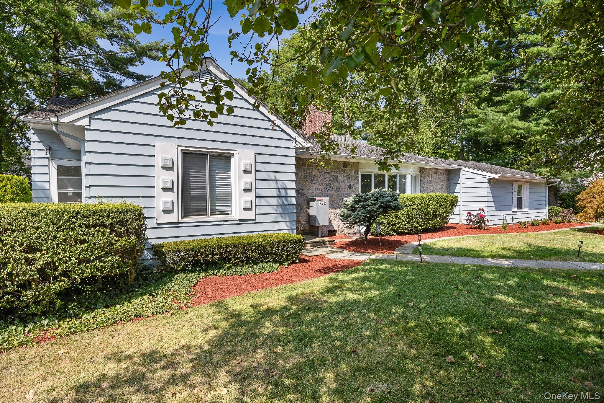 This newly renovated residence is ideally located near parks, shopping...