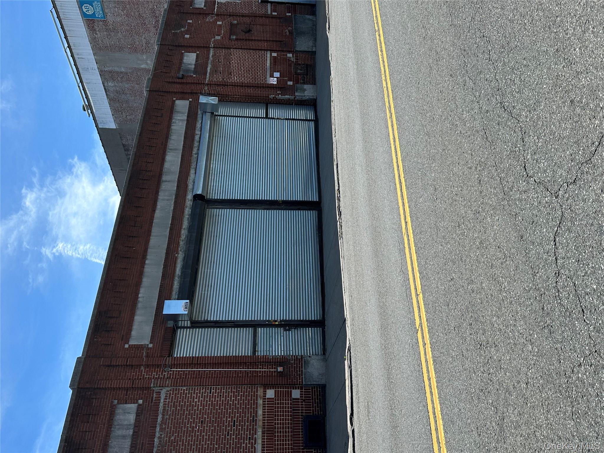Warehouse Space for Lease – Prime Location Near Ludlow Train Station....
