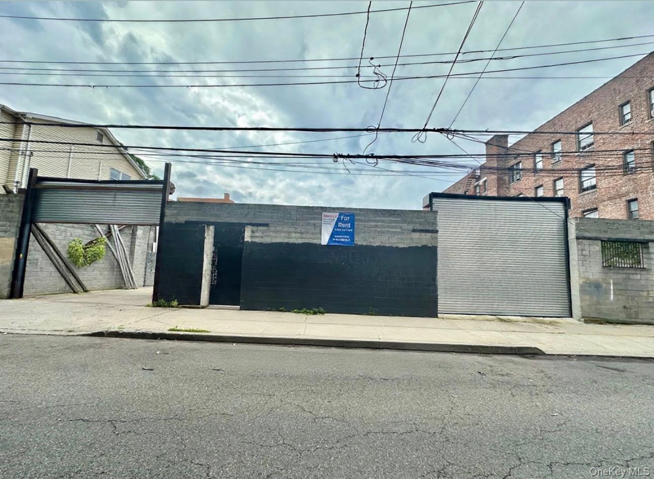 Secure and spacious contractor’s yard available for immediate lease! T...