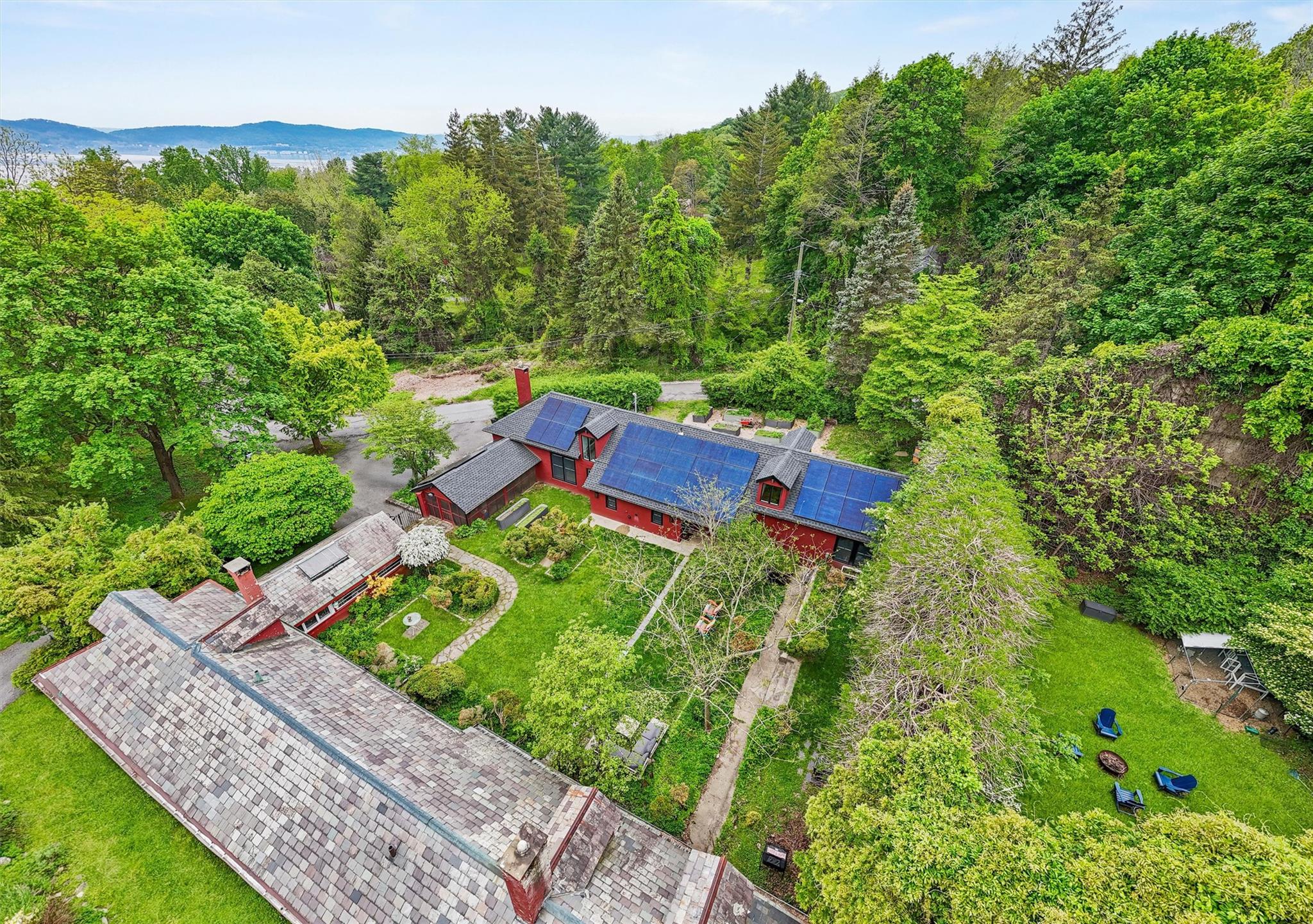 The Stables at Finney Farm
Where History Inspires Modern Living
Welcom...