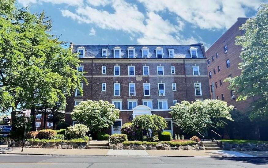 Welcome to this beautifully remodeled one-bedroom, one-bathroom cooper...