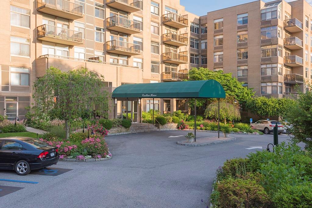Elegant, Sun-Drenched One-Bedroom Condo in Larchmont’s Prestigious Car...