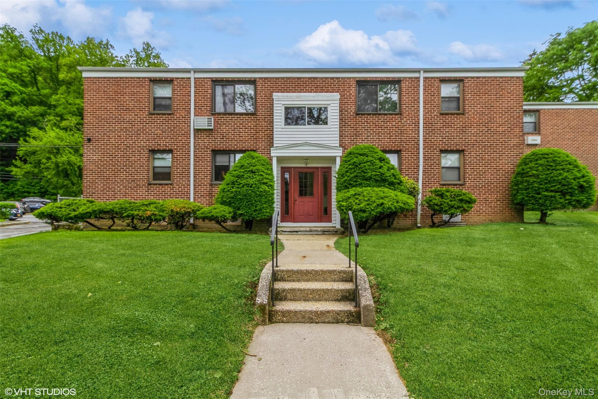 Experience the perfect blend of style, comfort, and convenience in thi...