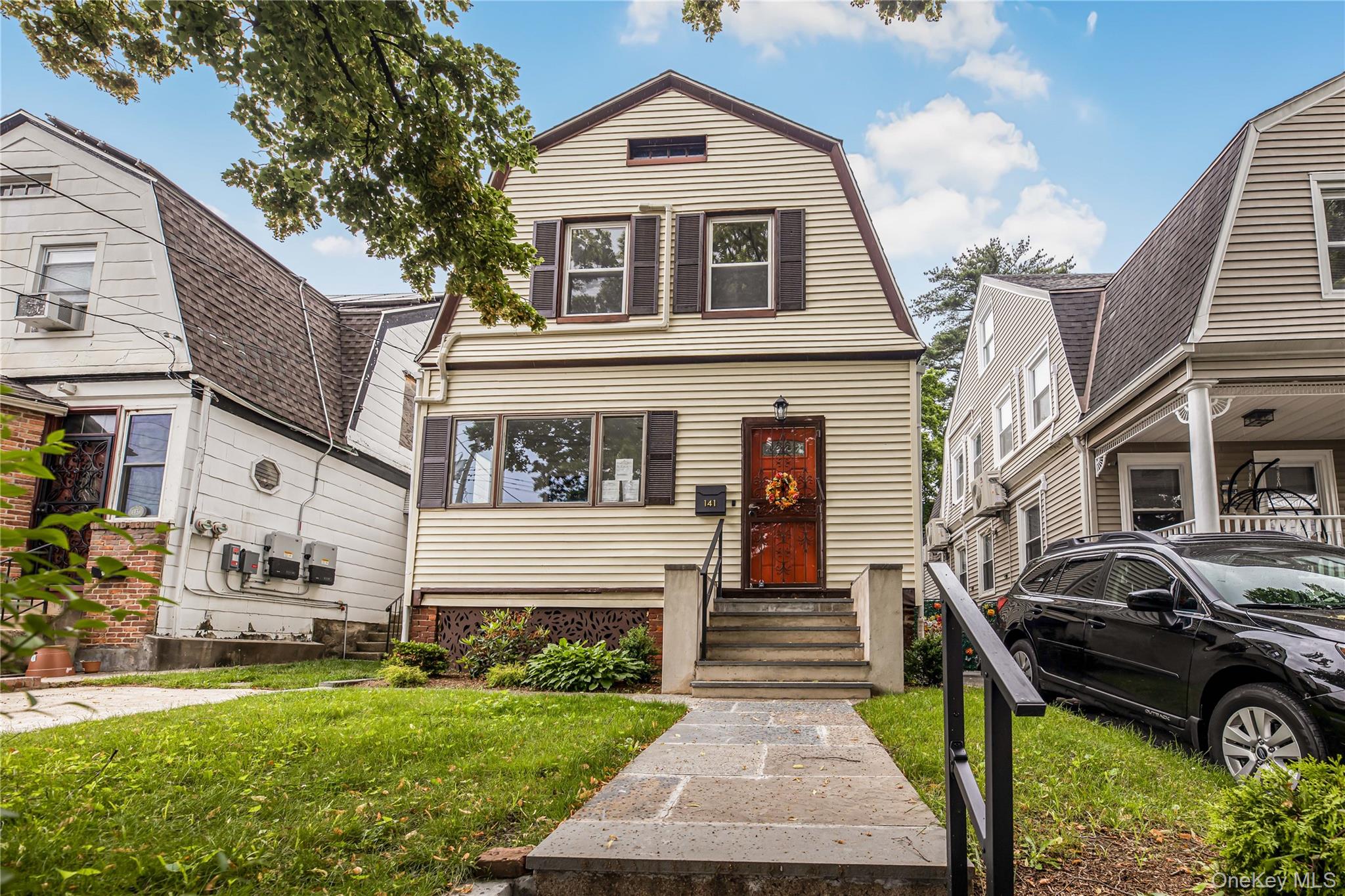 Excellence.  This house is a dream with its appealing features!! Come...