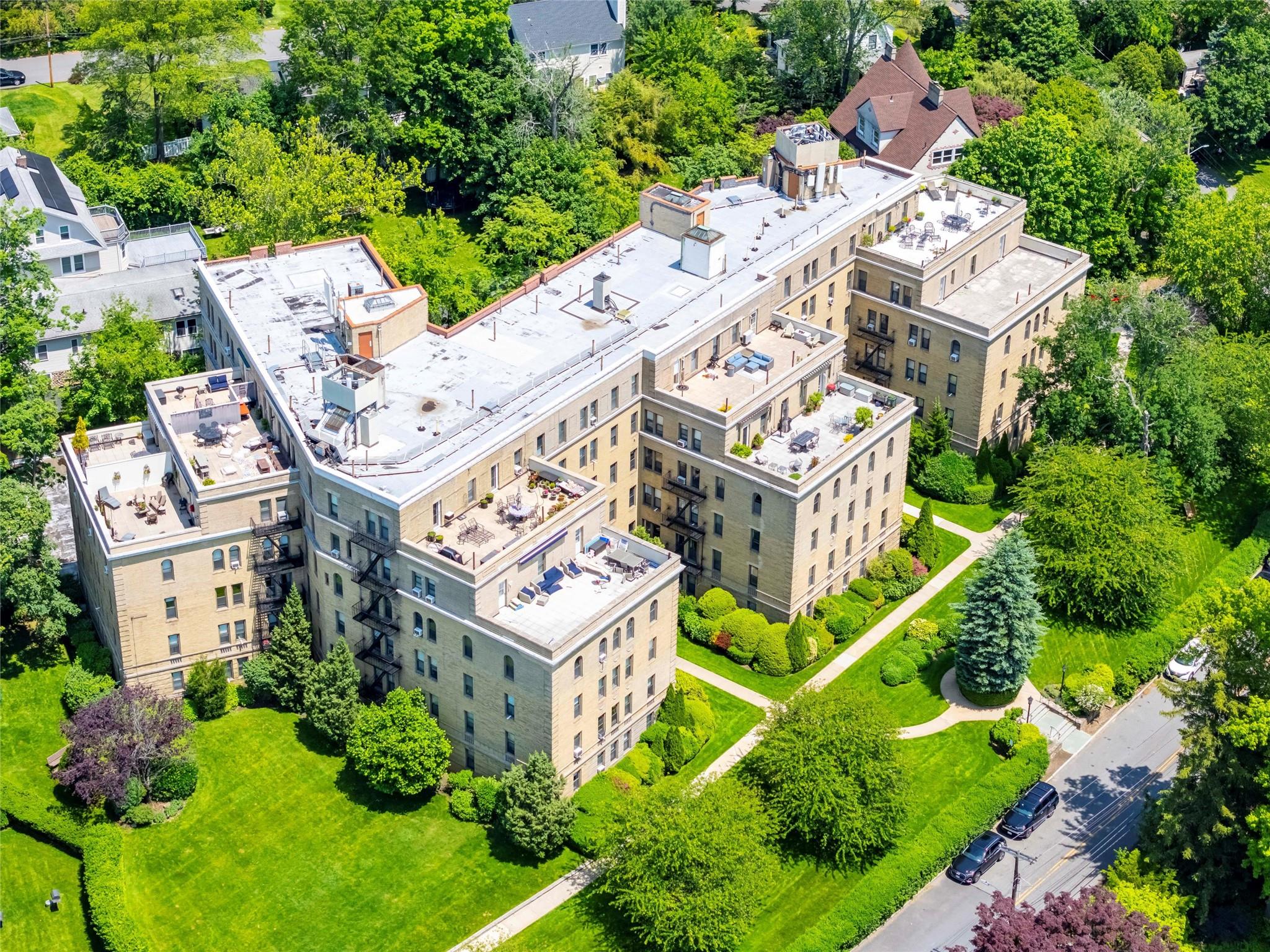 SPONSOR 2BR co-op - Welcome to the "old money" masterpiece located in...