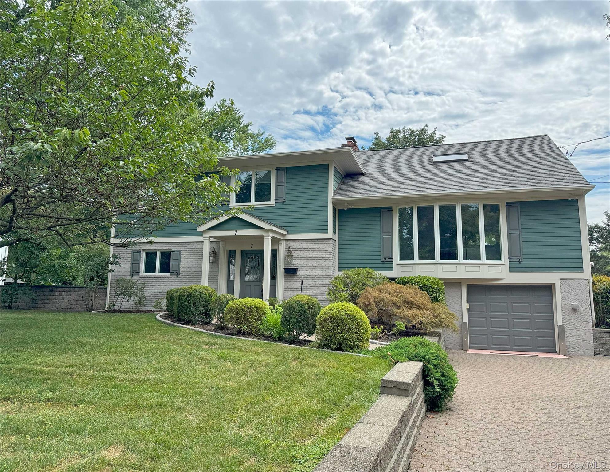 Welcome to this beautifully maintained rental in the heart of Rye Broo...