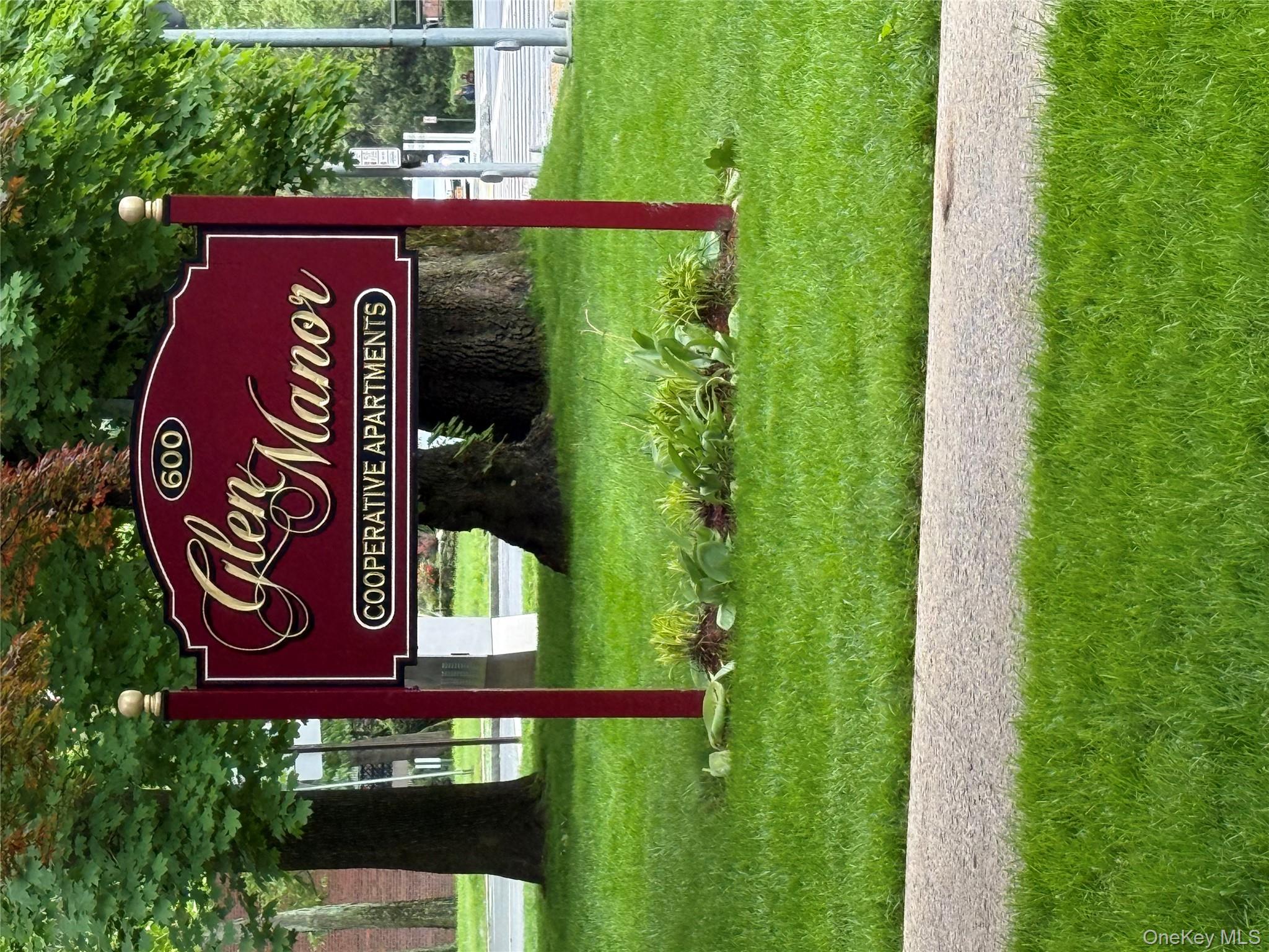 Motivated Seller!  Charming One-Bedroom Co-op Near Glen Island Park!
D...