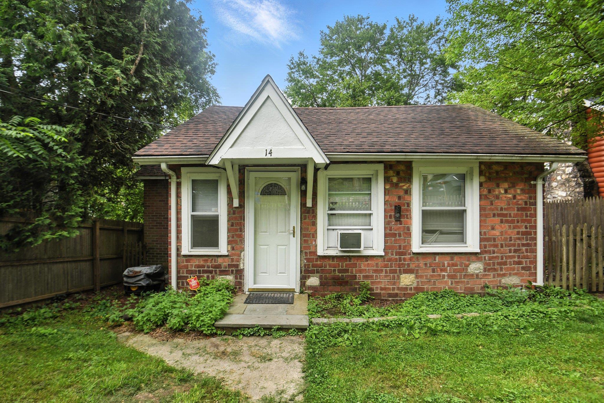 Welcome to 14 Pine Street! This adorable cottage is brimming with pote...