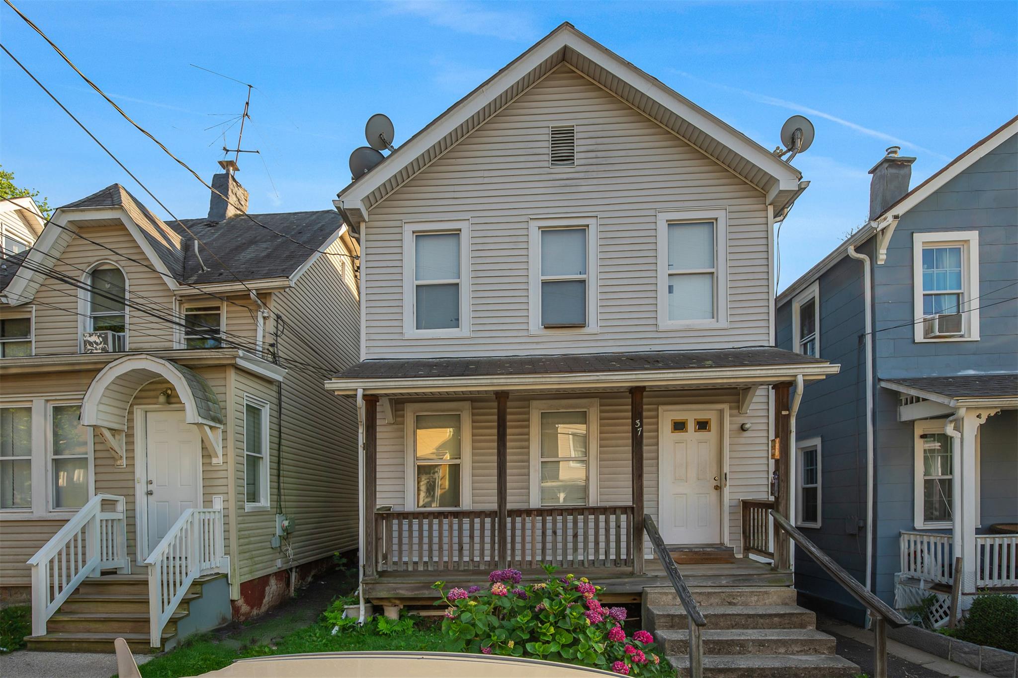 Opportunity Knocks in Ossining, NY!
Don’t miss this incredible investm...