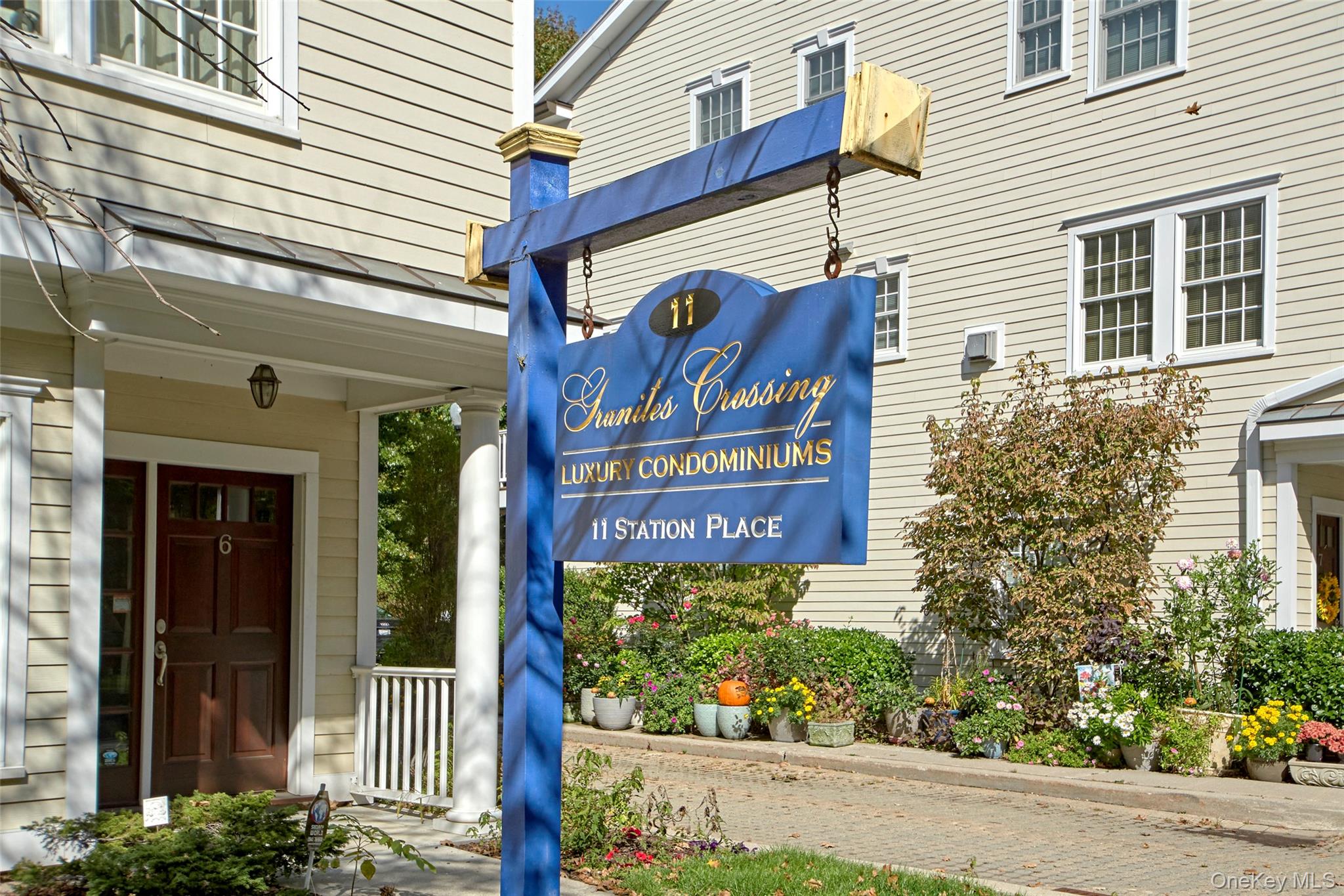 Luxury Town House Rental AVAILABLE 9/15/25! - Chappaqua Schools. Open...